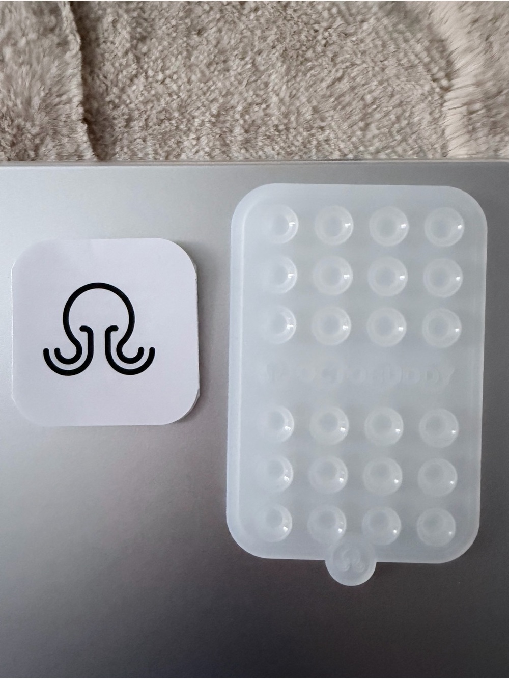 OCTOBUDDY Double - Silicone Double-Sided Suction Phone Case Detachable Mount - Picture 2 of 2